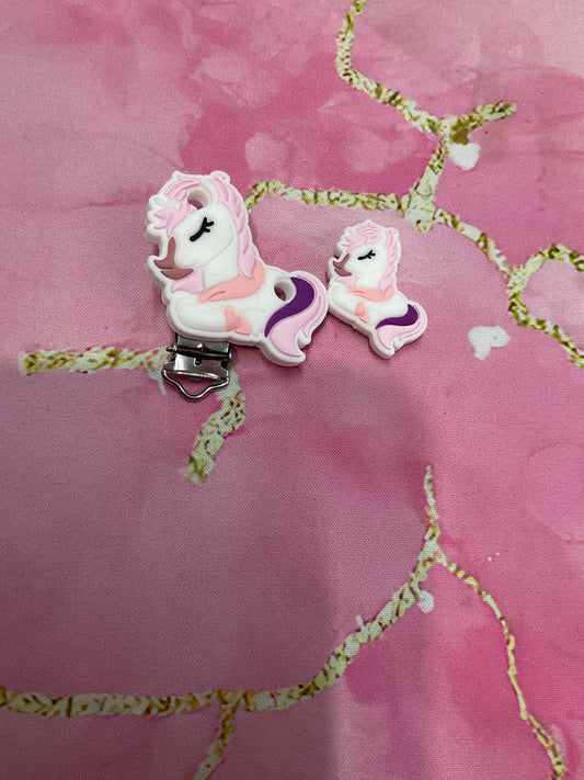Attache tétine licorne