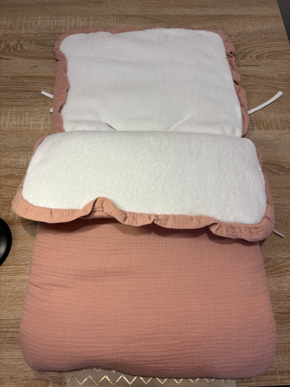 Nid d’ange en coton de gaz  ou minky polaire en précommande